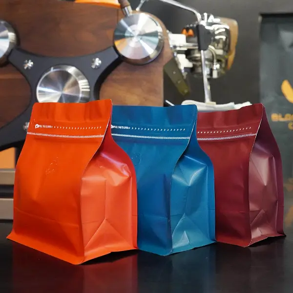 250安定したフラットボトムとガセットを備えたG水平ストックバッグ