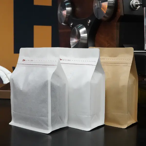 250プラスチックとクラフト紙で作られたフラットボトムデザインのGストックコーヒーバッグ