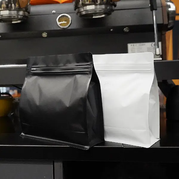 500食品グレードのプラスチックとクラフト紙で作られたG横ストックバッグ