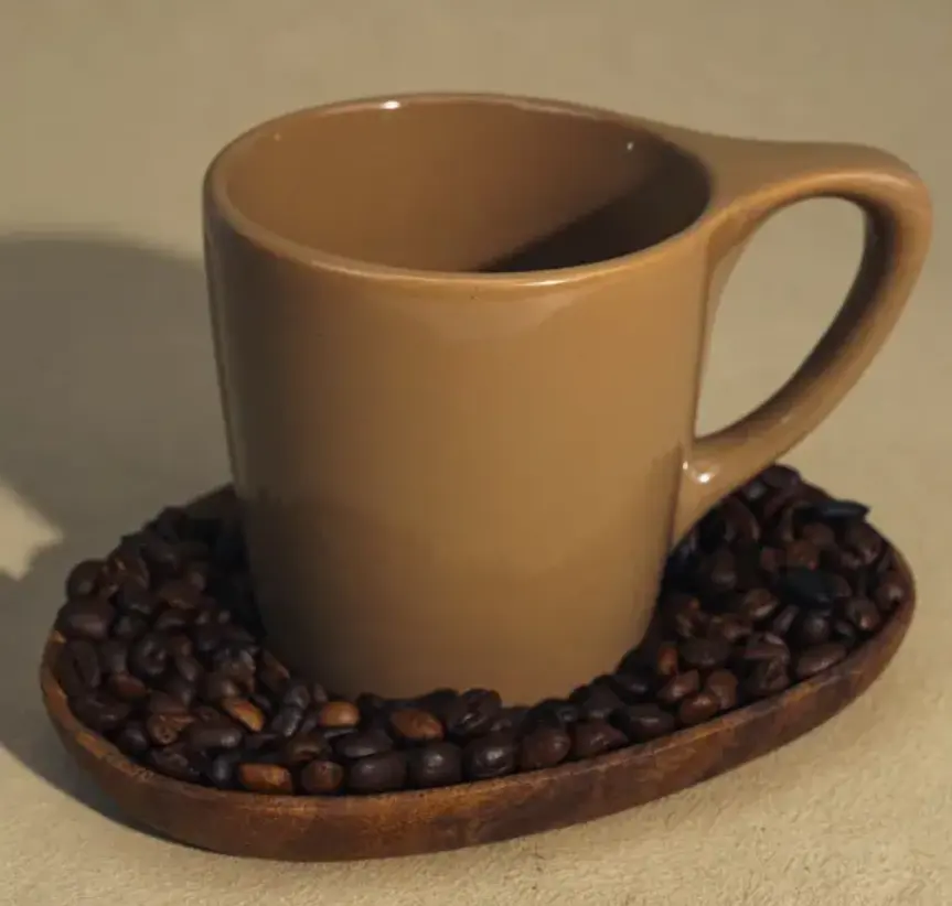 熱いコーヒー用の陶器カップ